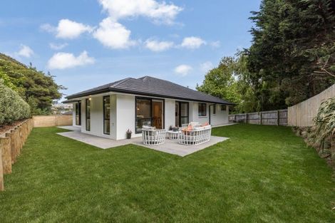 Photo of property in 38 Mooring Close, Whitby, Porirua, 5024