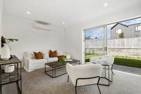 Photo of property in 3 Owen Chapman Drive, Red Beach, 0932