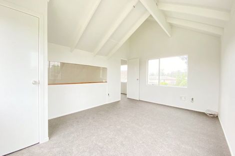 Photo of property in 4 Vimy Place, Mangere, Auckland, 2022