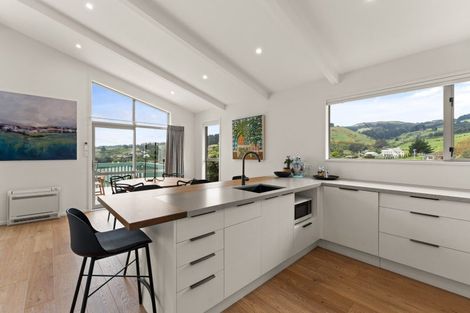 Photo of property in 60 Marion Street, Macandrew Bay, Dunedin, 9014