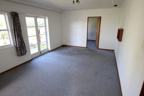 Photo of property in 40 West Lynn Road, Titirangi, Auckland, 0604