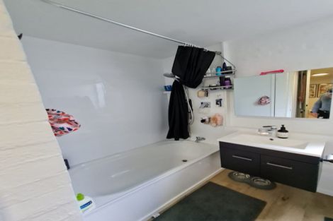 Photo of property in 141 Churton Drive, Churton Park, Wellington, 6037