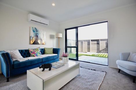 Photo of property in 45/11 Ray Small Drive, Papakura, 2110