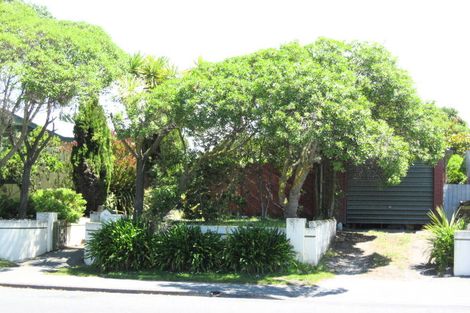 Photo of property in 182 Estuary Road, South New Brighton, Christchurch, 8062