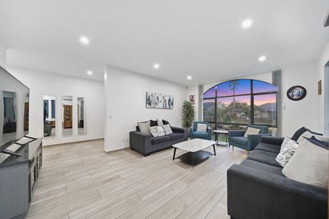 Photo of property in 7 Lamia Place, The Gardens, Auckland, 2105