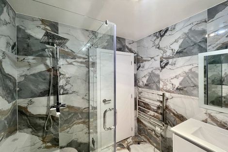 Photo of property in 65c Manuroa Road, Takanini, 2112