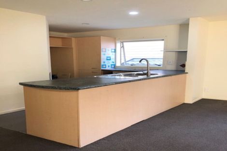 Photo of property in 7/20 Fields Parade, Oteha, Auckland, 0632