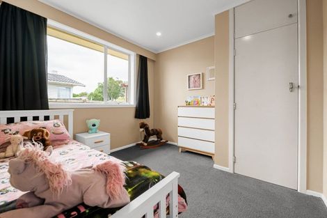 Photo of property in 21 Rhonda Avenue, Deanwell, Hamilton, 3206