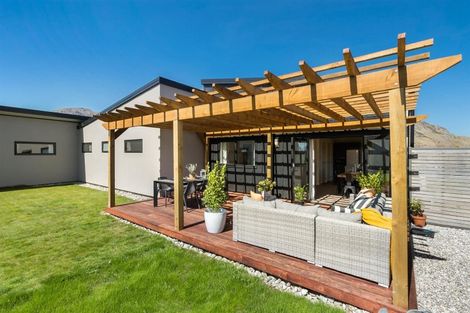 Photo of property in 3 Toni's Terrace, Lower Shotover, Queenstown, 9304
