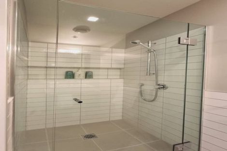 Photo of property in 9 Chews Lane, Wellington Central, Wellington, 6011