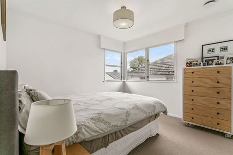 Photo of property in 1/29 Woodside Road, Massey, Auckland, 0614