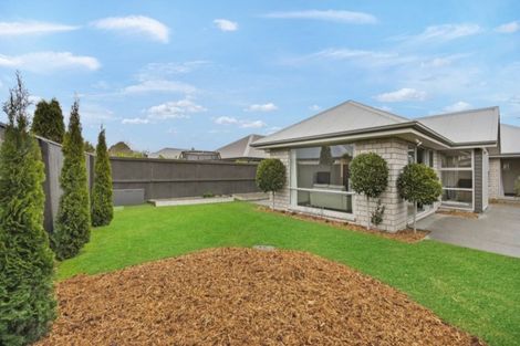 Photo of property in 40 Little Oaks Drive, Yaldhurst, Christchurch, 8042