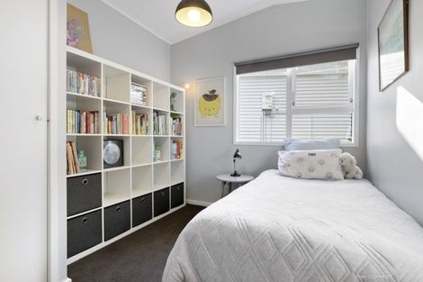 Photo of property in 9 Ardross Avenue, Khandallah, Wellington, 6035