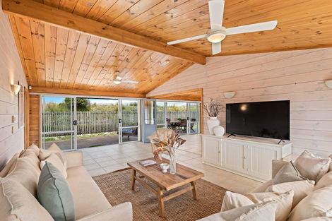 Photo of property in 15 Ruby Cove, Omaha, 0986