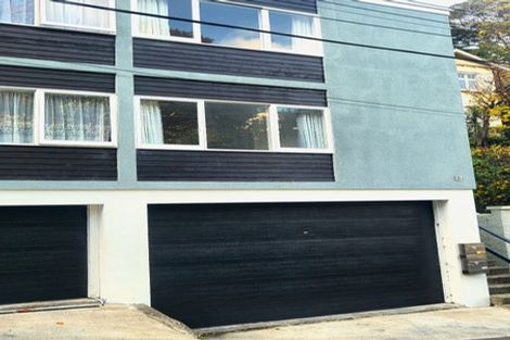 Photo of property in 2/8 Governor Road, Northland, Wellington, 6012