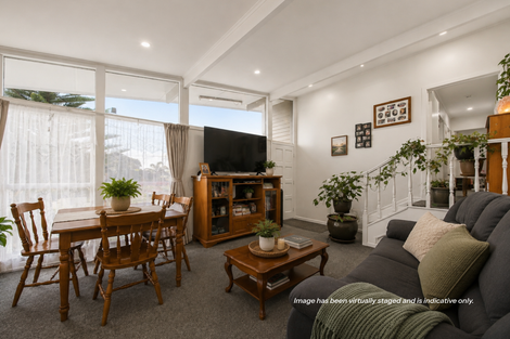 Photo of property in 69 Ferguson Street, Manurewa East, Auckland, 2102