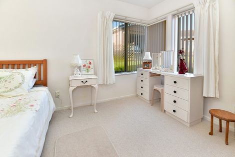 Photo of property in 31 The Grove, Red Beach, 0932