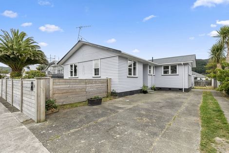 Photo of property in 24 Hamstead Street, Wainuiomata, Lower Hutt, 5014