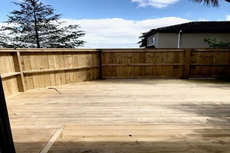 Photo of property in 1/40 Jane Eyre Drive, Somerville, Auckland, 2014