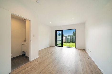Photo of property in 7 Eileen Newey Place, Henderson, Auckland, 0612