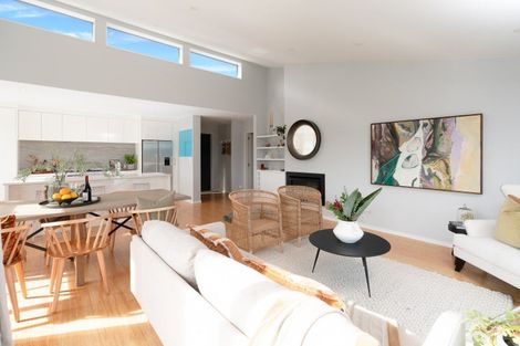 Photo of property in 93a Nevay Road, Miramar, Wellington, 6022