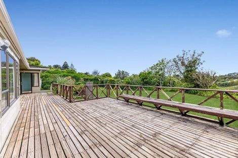 Photo of property in 114b Riversdale Drive, Merrilands, New Plymouth, 4312