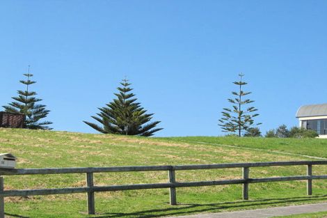 Photo of property in 15 Island View Heights, Coastlands, Whakatane, 3120