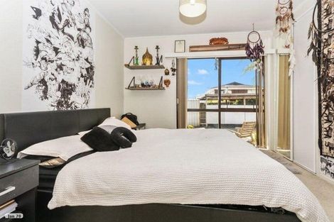 Photo of property in 106 Te Atatu Road, Te Atatu South, Auckland, 0610