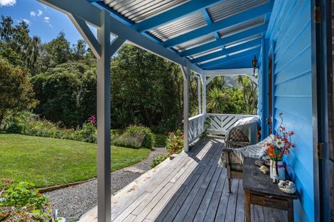 Photo of property in 342 Le Bons Bay Road, Le Bons Bay, Akaroa, 7583