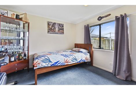 Photo of property in 44 Waimahia Avenue, Weymouth, Auckland, 2103