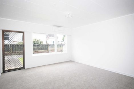 Photo of property in 2/100 Saint Lukes Road, Sandringham, Auckland, 1025