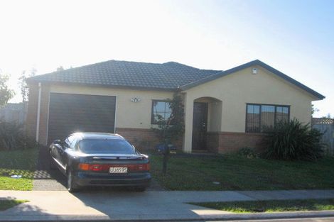 Photo of property in 17 Ashmere Lane, Weymouth, Auckland, 2103