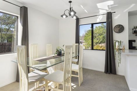 Photo of property in 15 Spackman Crescent, Paraparaumu, 5032