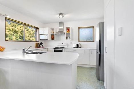 Photo of property in 1/6 Helvetia Drive, Browns Bay, Auckland, 0630