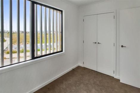 Photo of property in 9 Hudson Bay Road, Hobsonville, Auckland, 0616