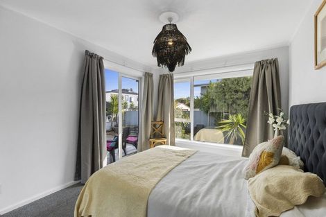 Photo of property in 16 Malta Crescent, South New Brighton, Christchurch, 8062