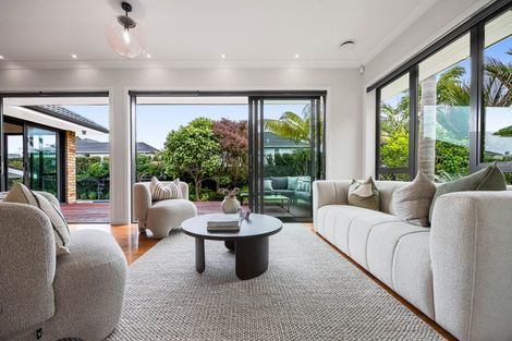 Photo of property in 35 Rock Isle Road, Torbay, Auckland, 0630
