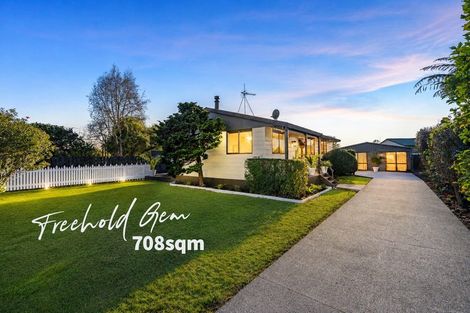 Photo of property in 8 Bruton Place, Nawton, Hamilton, 3200