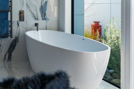 Photo of property in 16 The Fairways, Kinloch, Taupo, 3377