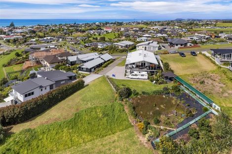 Photo of property in 22 Tohora View, Waihi Beach, 3611