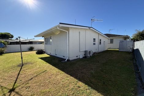 Photo of property in 2 The Esplanade, Westshore, Napier, 4110