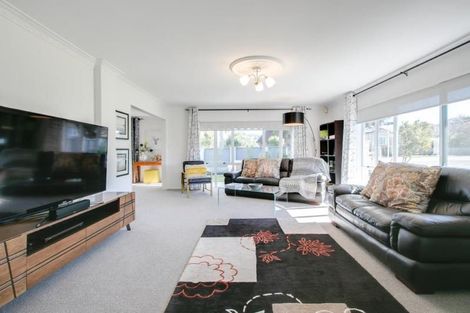 Photo of property in 2 Fern Grove, Taradale, Napier, 4112