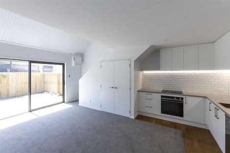 Photo of property in 2/24 Rookwood Avenue, New Brighton, Christchurch, 8083