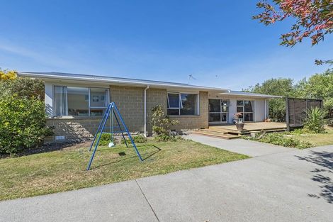 Photo of property in 11 Bayswater Crescent, Bromley, Christchurch, 8062