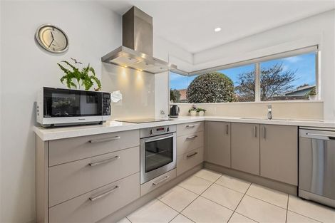 Photo of property in 440a Harewood Road, Harewood, Christchurch, 8051
