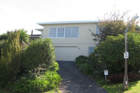 Photo of property in 8 Cashmere Place, Glenfield, Auckland, 0629