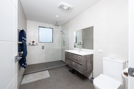 Photo of property in 2 Fernbird Grove, Kerikeri, 0294