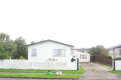 Photo of property in 19 Casuarina Road, Half Moon Bay, Auckland, 2012