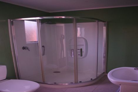 Photo of property in 61 Ruapehu Street, Paraparaumu, 5032