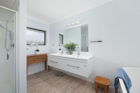 Photo of property in 24 Kotuku Place, Matua, Tauranga, 3110